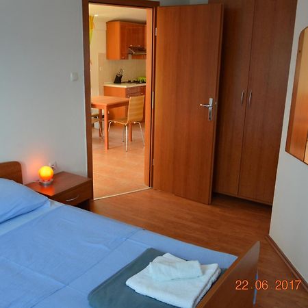Apartments And Rooms By The Sea Jakisnica, Pag - 4160 لون المظهر الخارجي الصورة