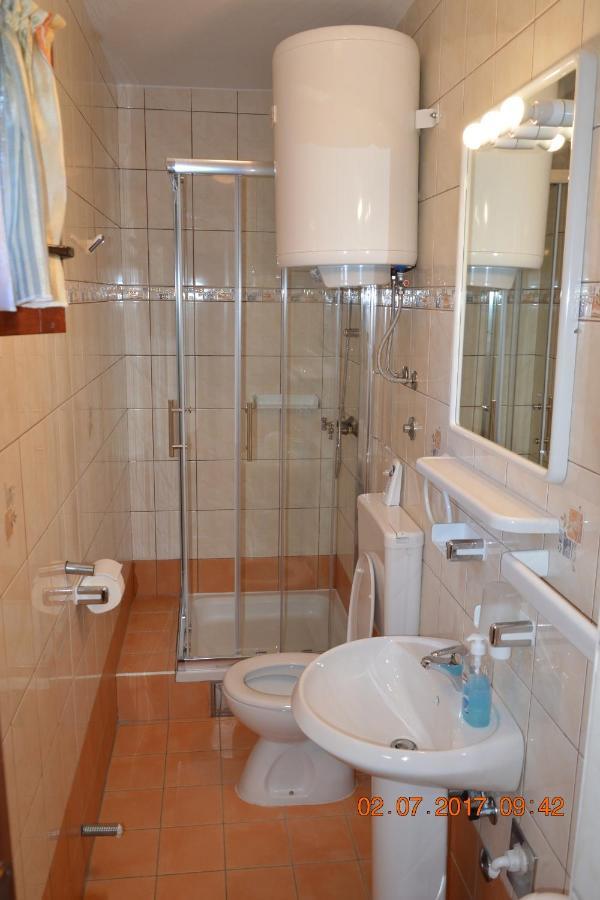 Apartments And Rooms By The Sea Jakisnica, Pag - 4160 لون المظهر الخارجي الصورة