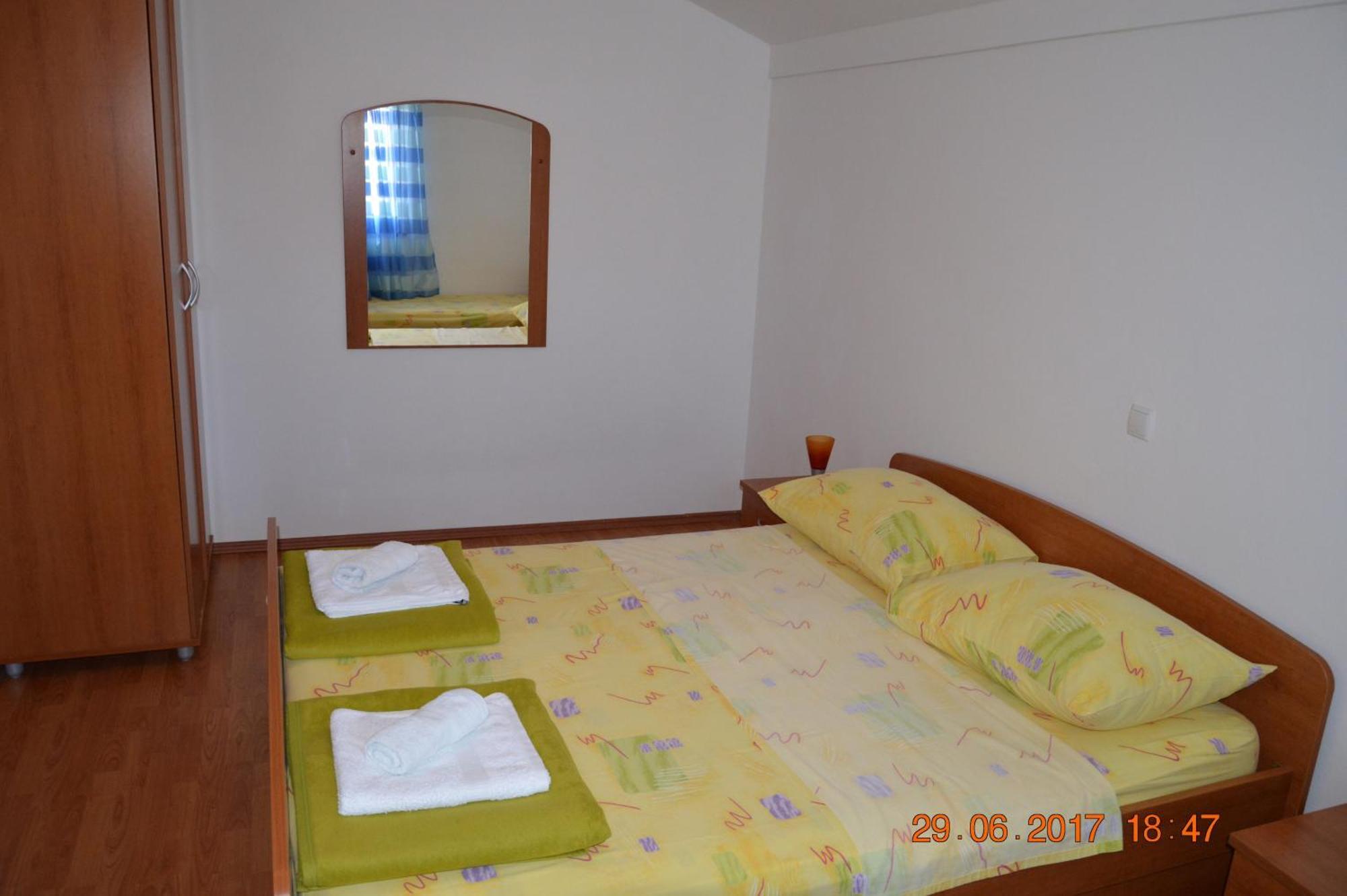 Apartments And Rooms By The Sea Jakisnica, Pag - 4160 لون الغرفة الصورة