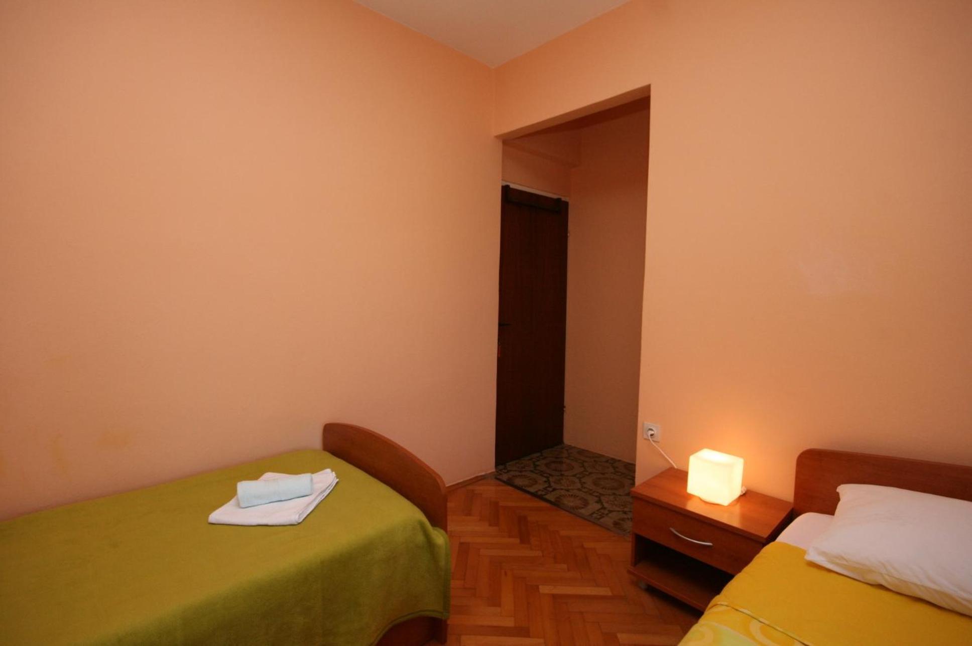 Apartments And Rooms By The Sea Jakisnica, Pag - 4160 لون الغرفة الصورة